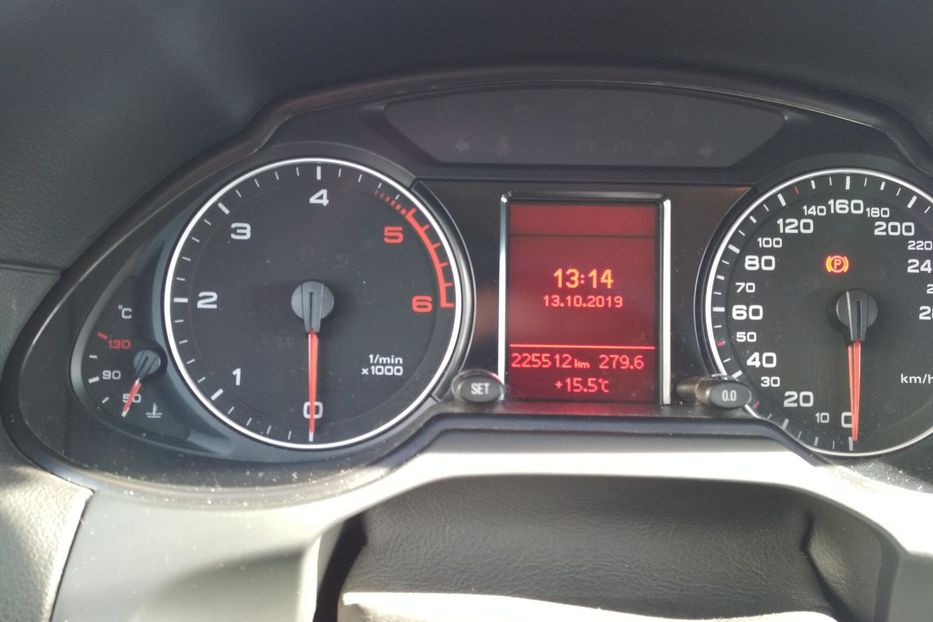 Продам Audi Q5 2010 года в Киеве