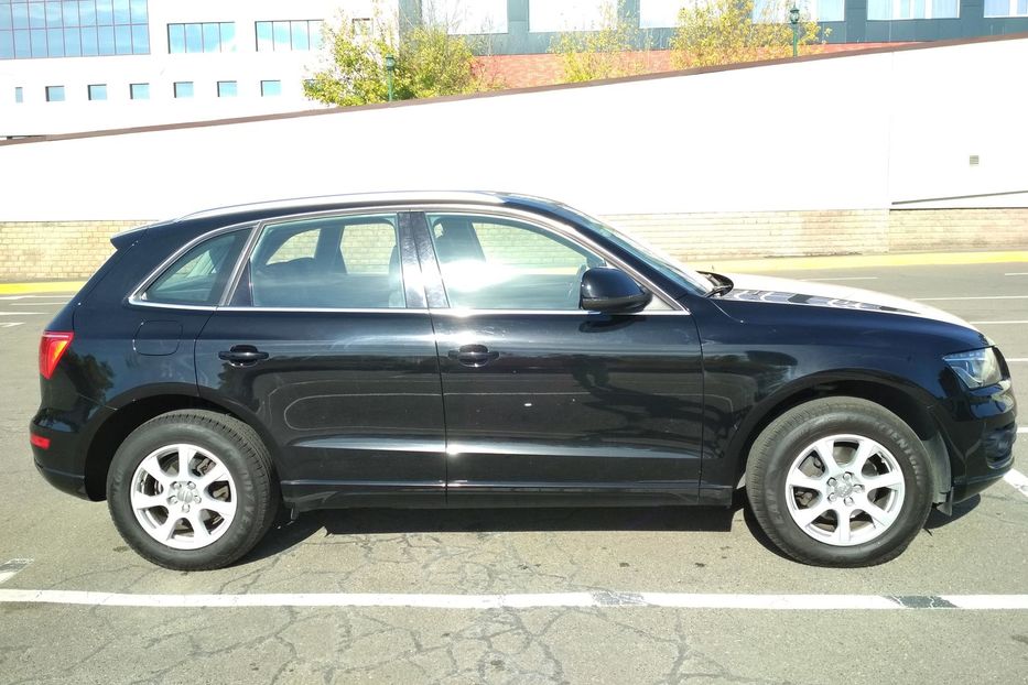 Продам Audi Q5 2010 года в Киеве