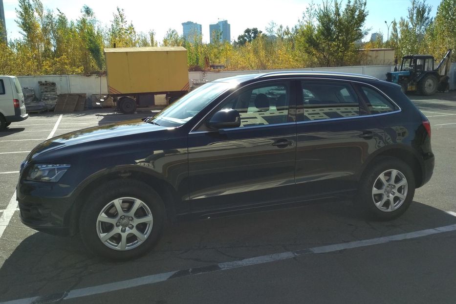 Продам Audi Q5 2010 года в Киеве