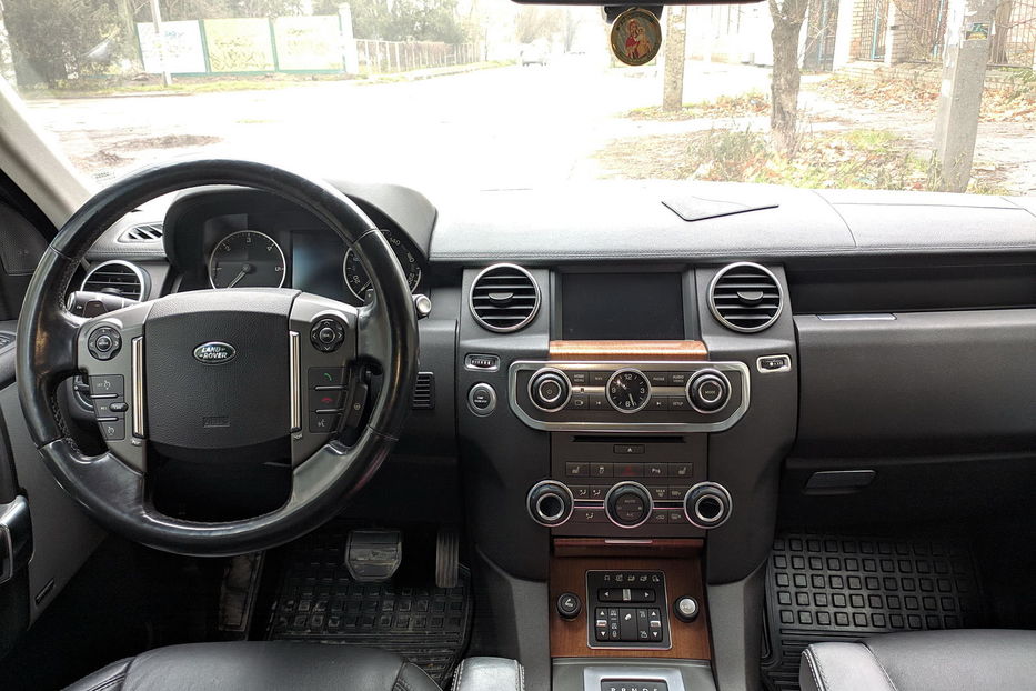 Продам Land Rover Discovery HSE 2016 года в Херсоне