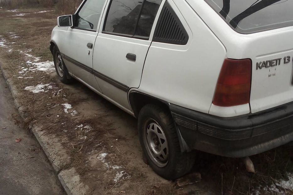 Продам Opel Kadett 1988 года в г. Радомышль, Житомирская область