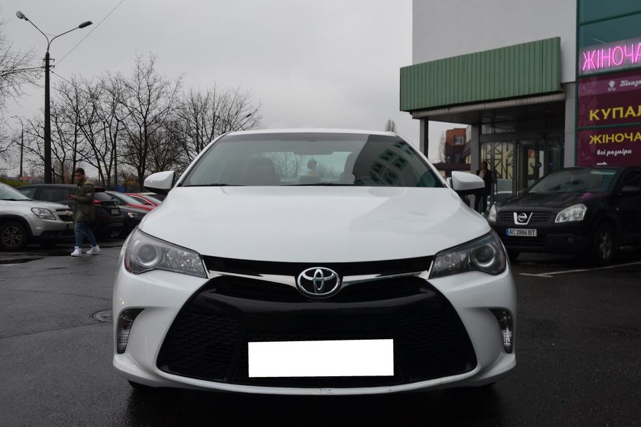 Продам Toyota Camry 2017 года в Киеве