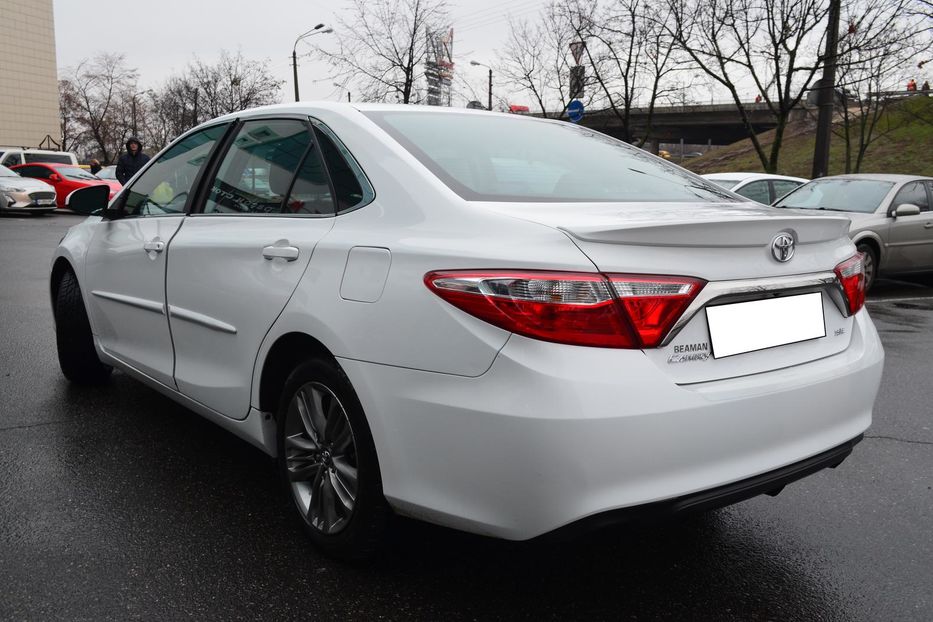 Продам Toyota Camry 2017 года в Киеве