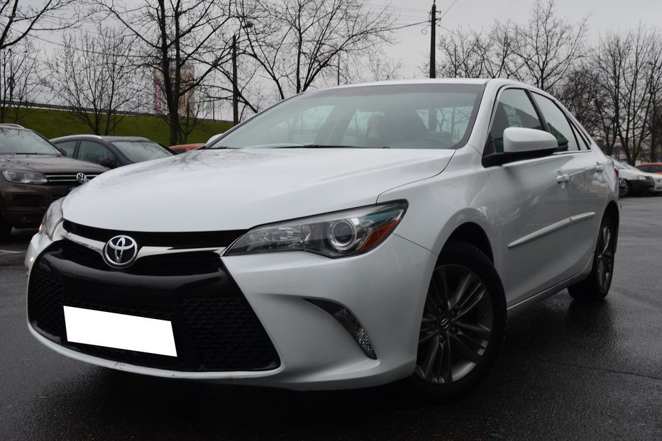 Продам Toyota Camry 2017 года в Киеве