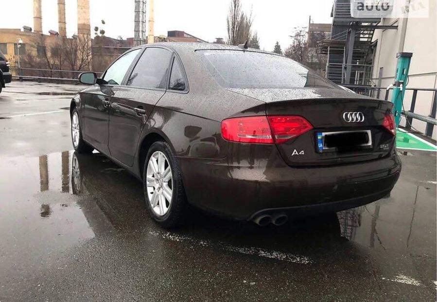 Продам Audi A4 2011 года в Киеве