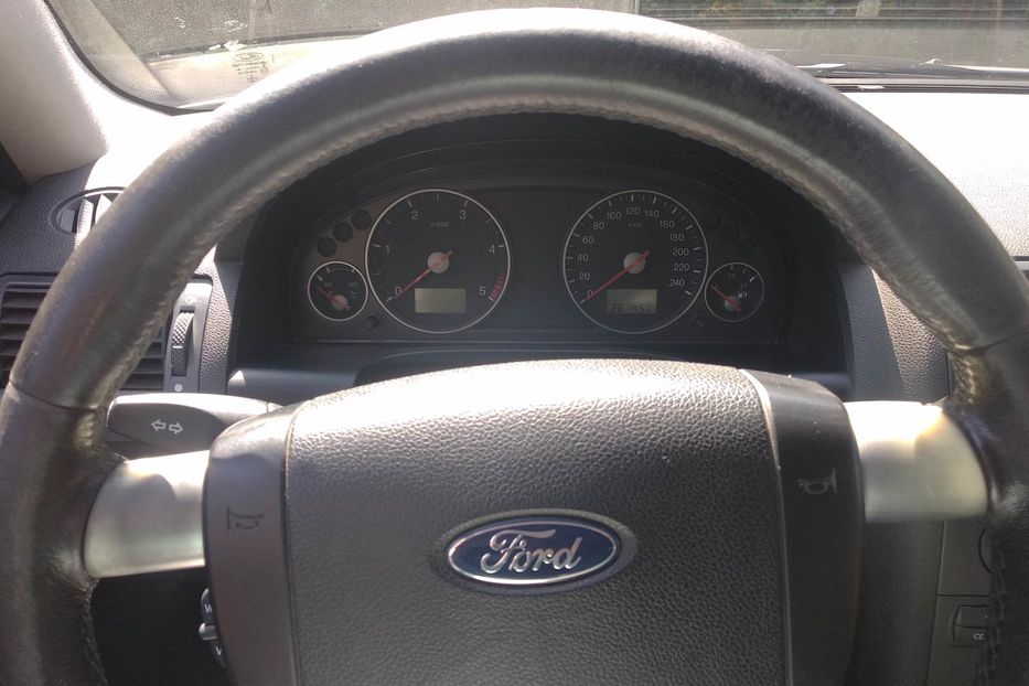 Продам Ford Mondeo Рестайлинг 2003 года в Одессе