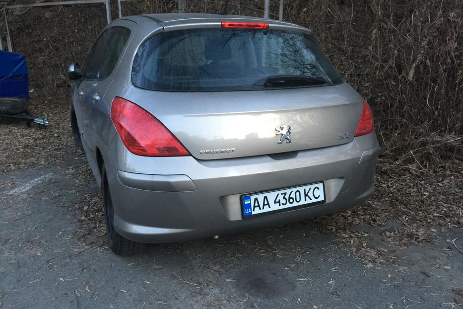 Продам Peugeot 308 2010 года в Киеве