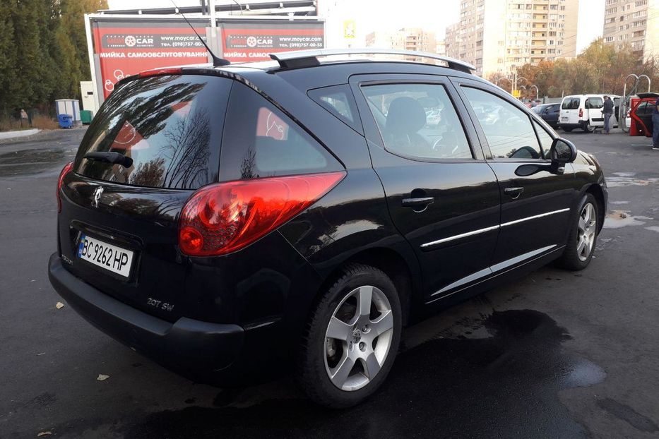 Продам Peugeot 207 SW Panorama 2011 года в Киеве