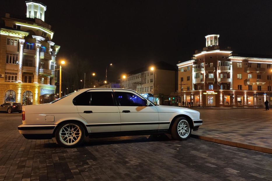 Продам BMW 520 1993 года в г. Мариуполь, Донецкая область