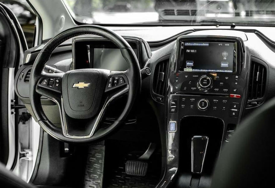 Продам Chevrolet Volt Premier 2015 года в Киеве