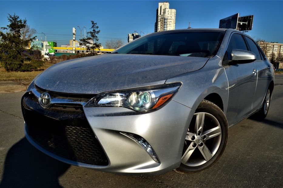 Продам Toyota Camry 2015 года в Киеве
