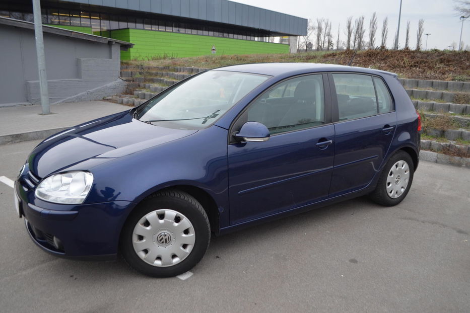 Продам Volkswagen Golf V 2006 года в Киеве