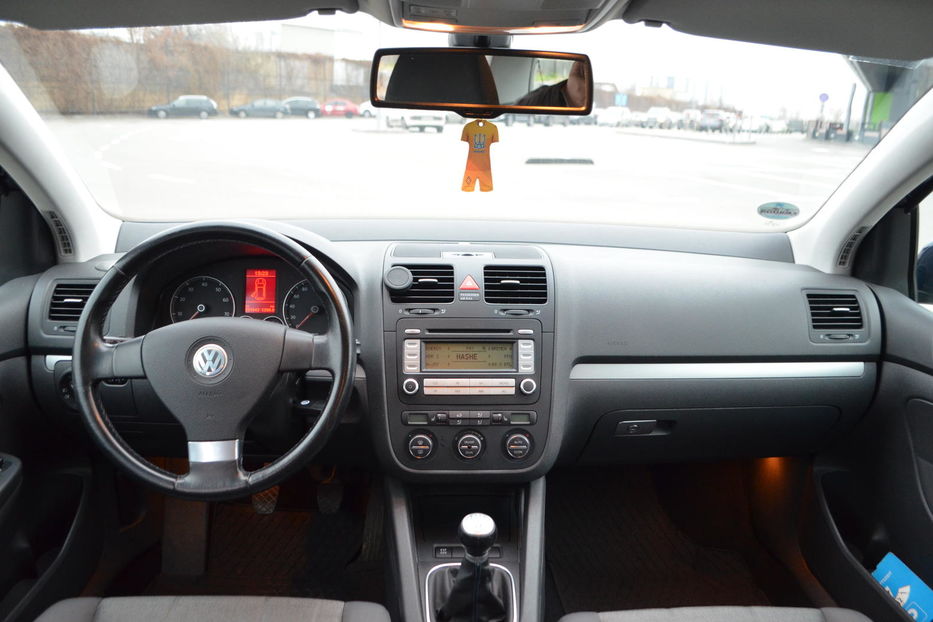 Продам Volkswagen Golf V 2006 года в Киеве