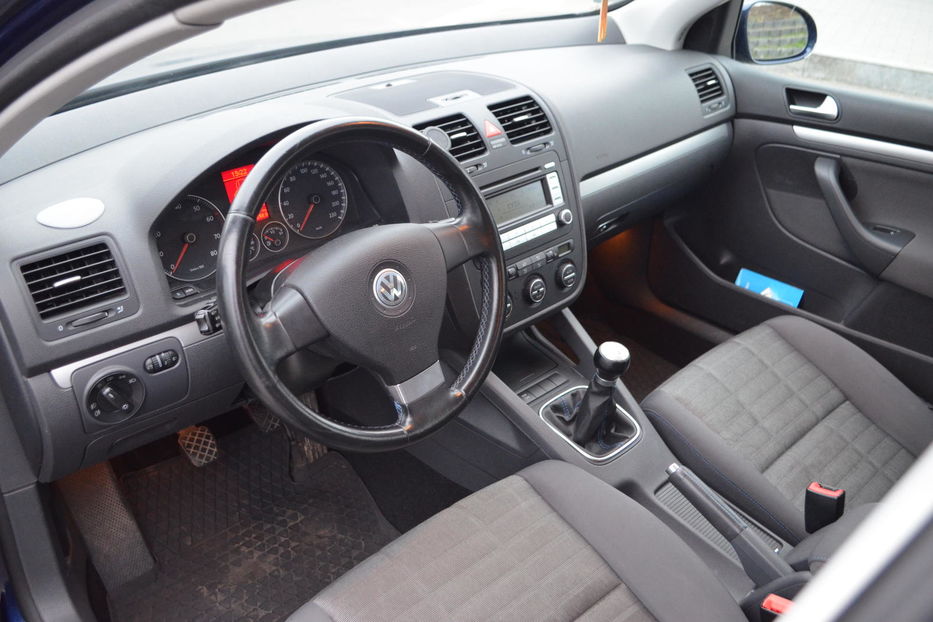 Продам Volkswagen Golf V 2006 года в Киеве