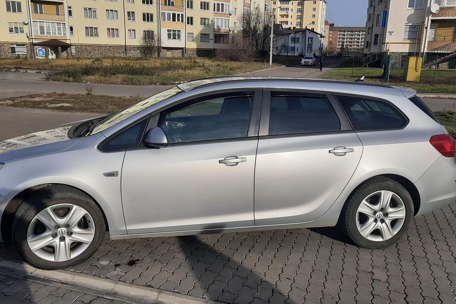 Продам Opel Astra J 2011 года в г. Стрый, Львовская область