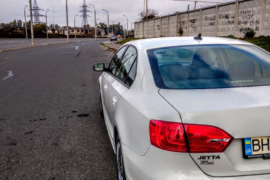 Продам Volkswagen Jetta 2014 года в Одессе