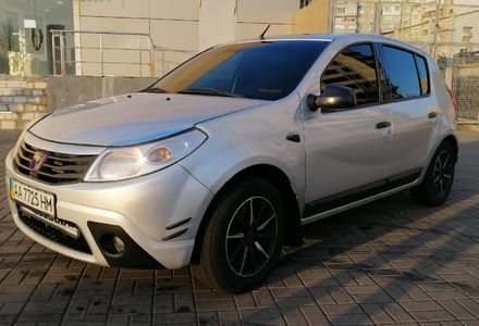 Продам Dacia Sandero Ambiance 2008 года в Киеве