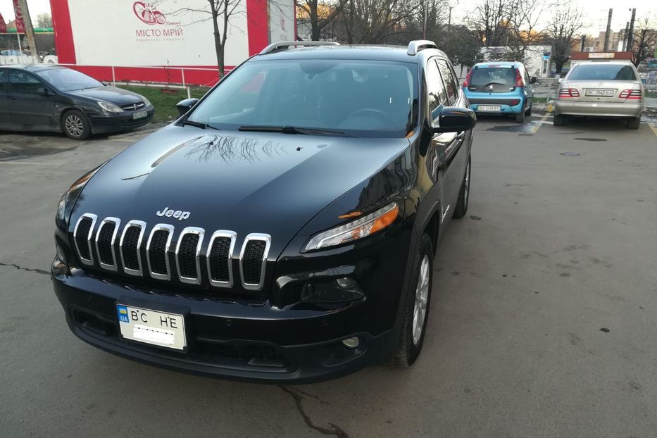 Продам Jeep Cherokee Latitude 4X4 2014 года в Львове