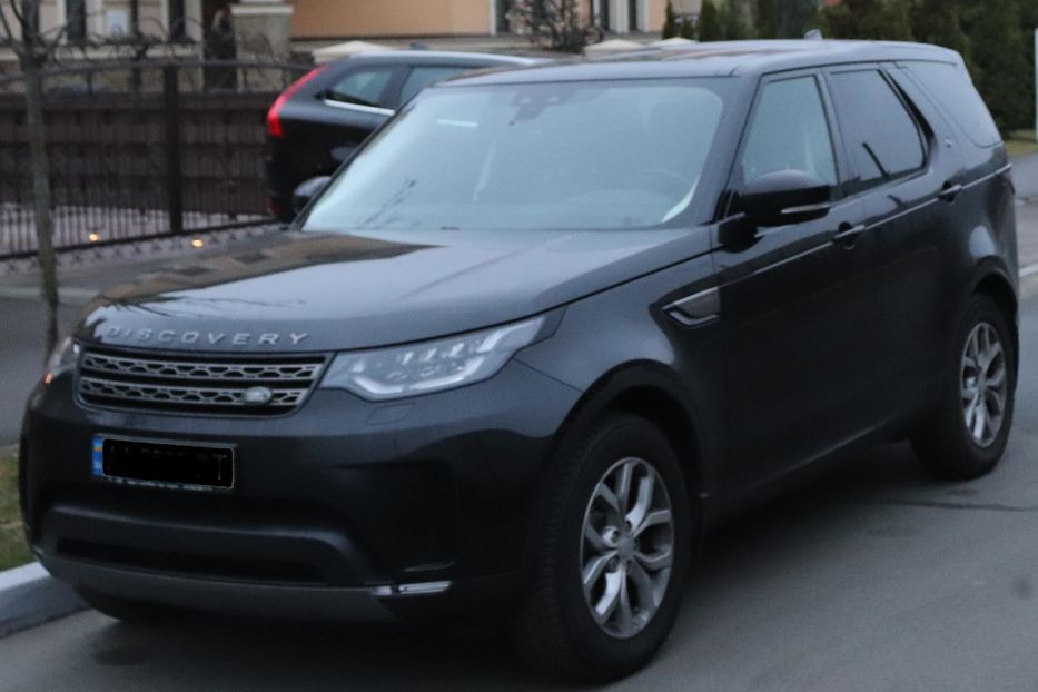 Продам Land Rover Discovery 2017 года в Киеве