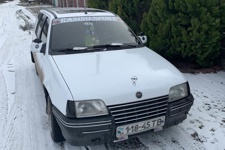 Продам Opel Kadett 1988 года в Житомире