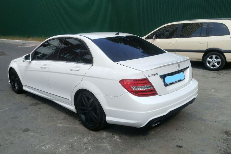 Продам Mercedes-Benz C-Class C250 AMG 2012 года в Киеве