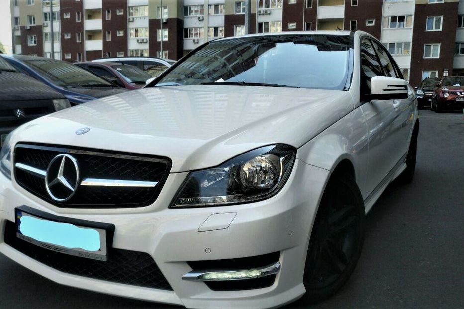 Продам Mercedes-Benz C-Class C250 AMG 2012 года в Киеве