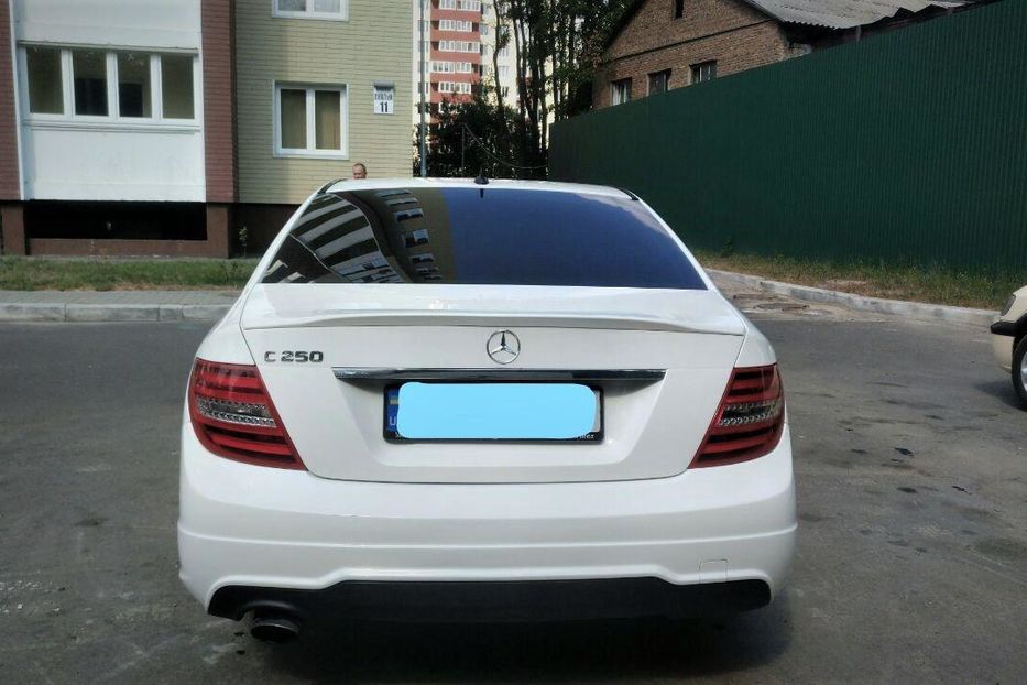 Продам Mercedes-Benz C-Class C250 AMG 2012 года в Киеве