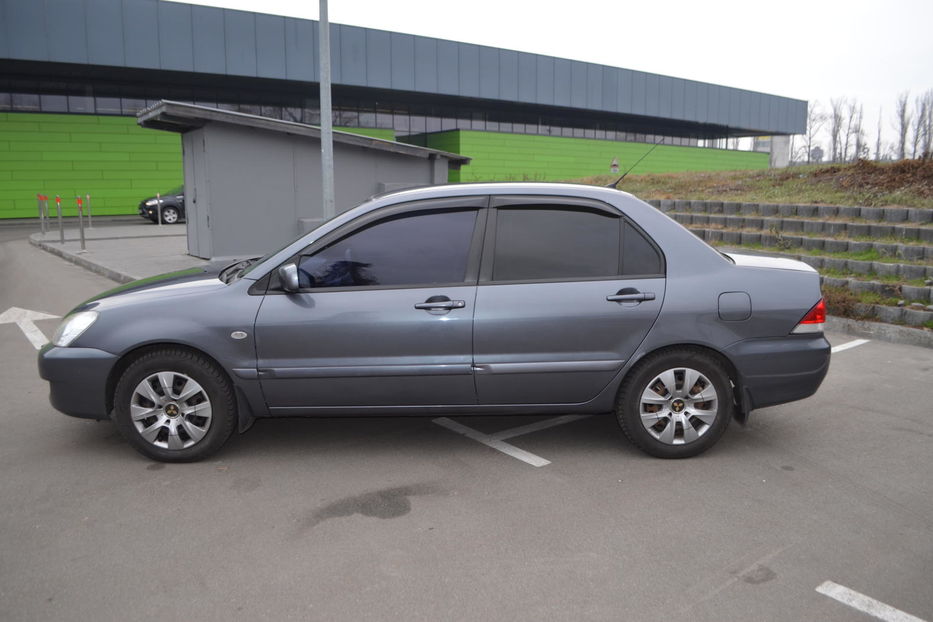 Продам Mitsubishi Lancer 2009 года в Киеве