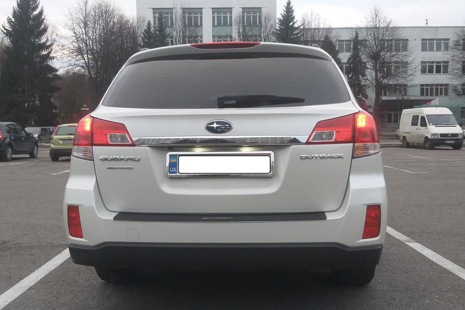 Продам Subaru Outback LIMITED 2013 года в Ровно