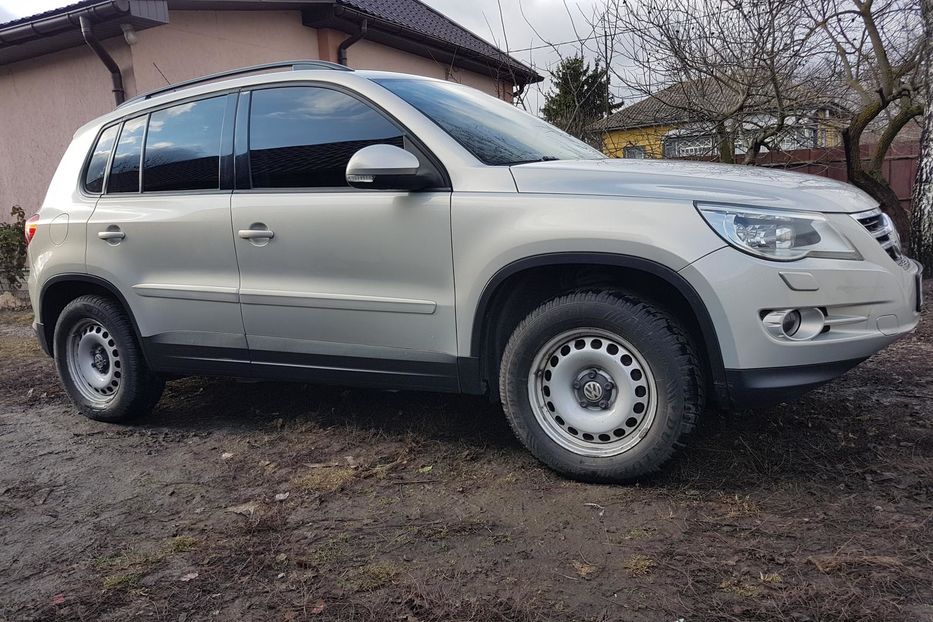 Продам Volkswagen Tiguan 2011 года в Киеве