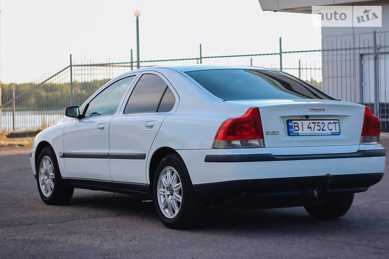 Продам Volvo S60 2003 года в г. Кременчуг, Полтавская область