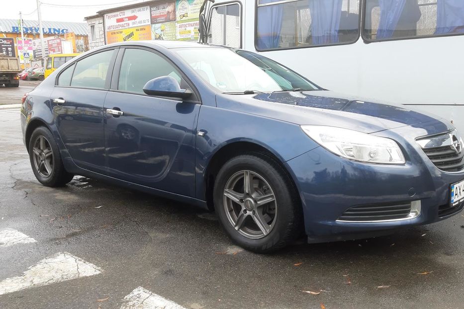 Продам Opel Insignia НебитНекрашег 2010 года в Киеве