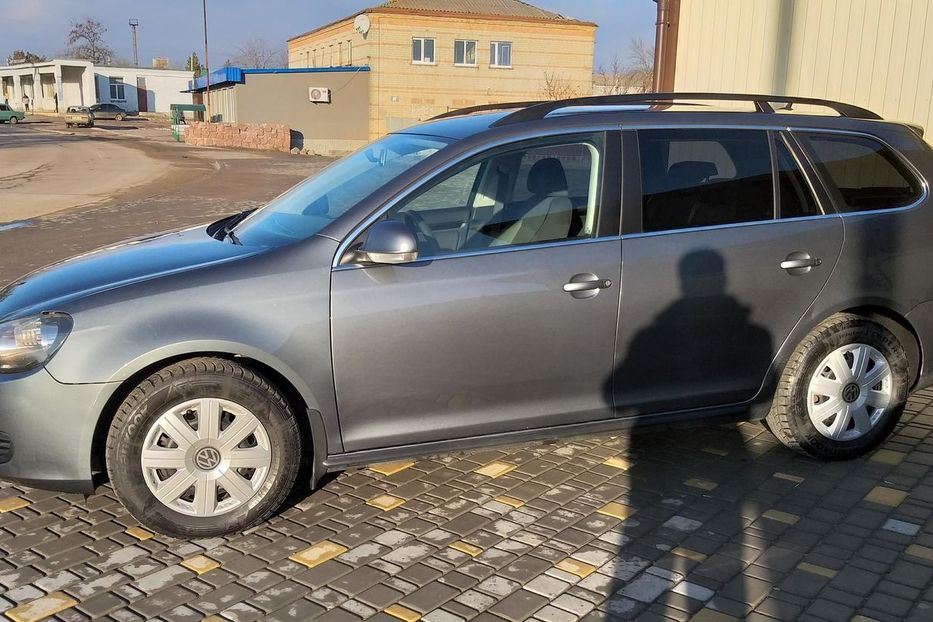 Продам Volkswagen Golf  VI variant 2010 года в Днепре