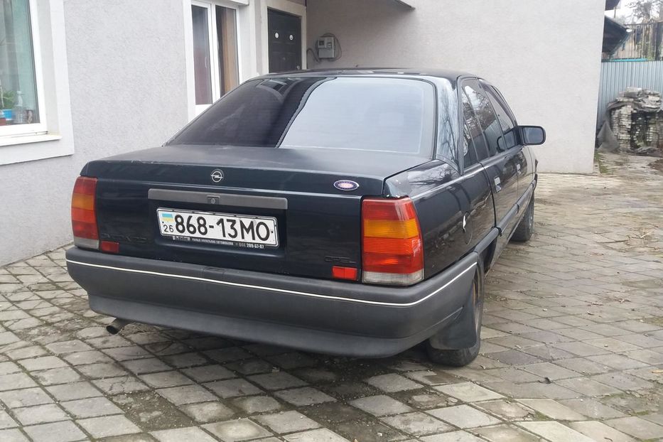 Продам Opel Omega 1990 года в Черновцах