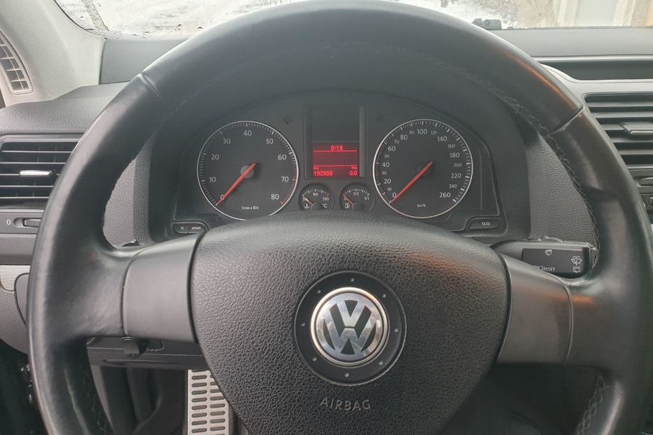 Продам Volkswagen Golf V 2005 года в Киеве