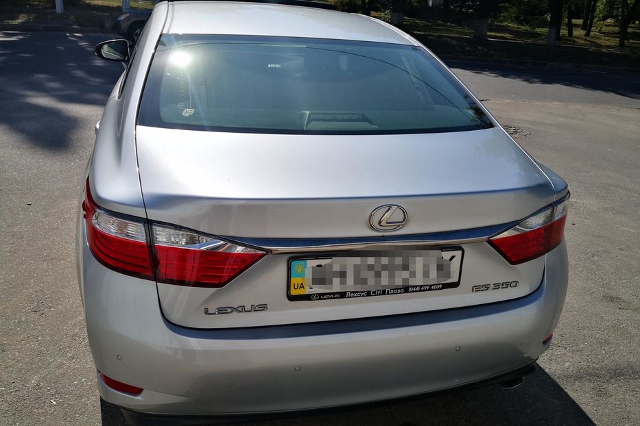 Продам Lexus ES 350 2014 года в Харькове