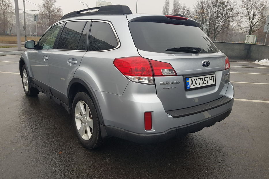 Продам Subaru Outback 2013 года в Харькове