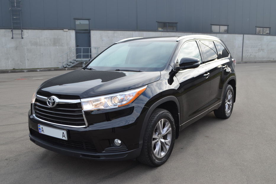 Продам Toyota Highlander 2015 года в Киеве