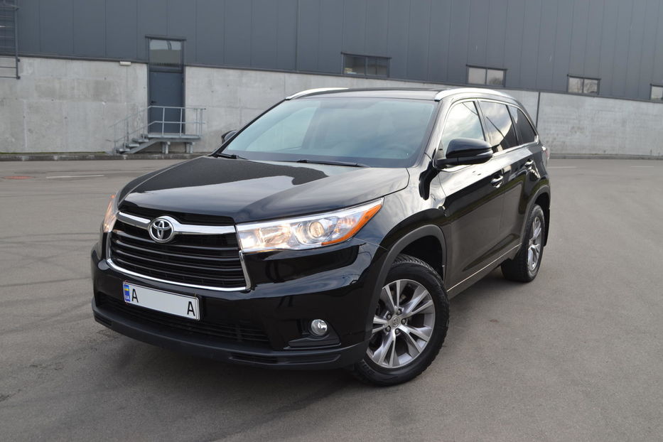 Продам Toyota Highlander 2015 года в Киеве