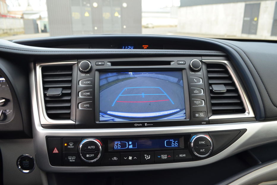 Продам Toyota Highlander 2015 года в Киеве