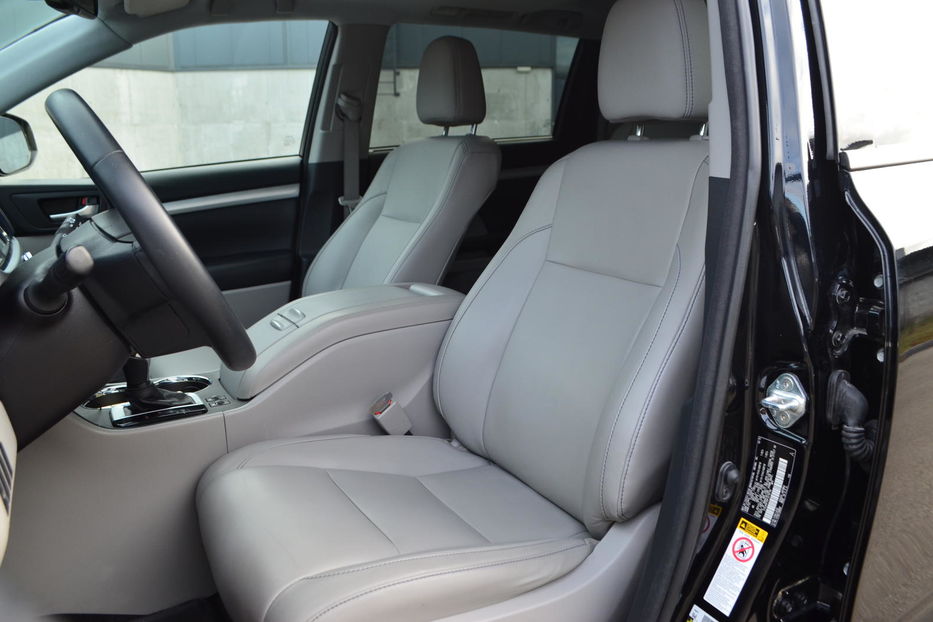 Продам Toyota Highlander 2015 года в Киеве