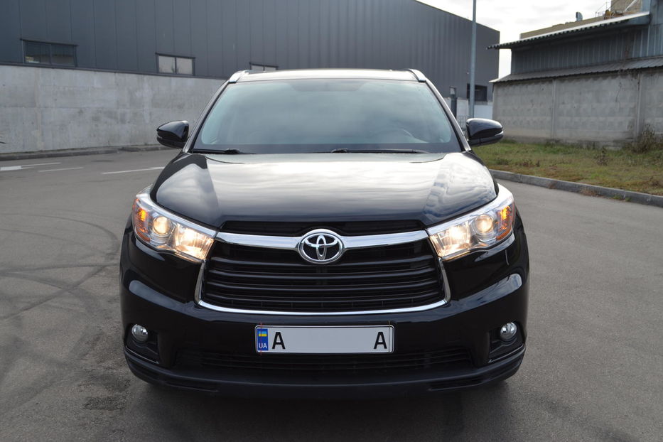 Продам Toyota Highlander 2015 года в Киеве