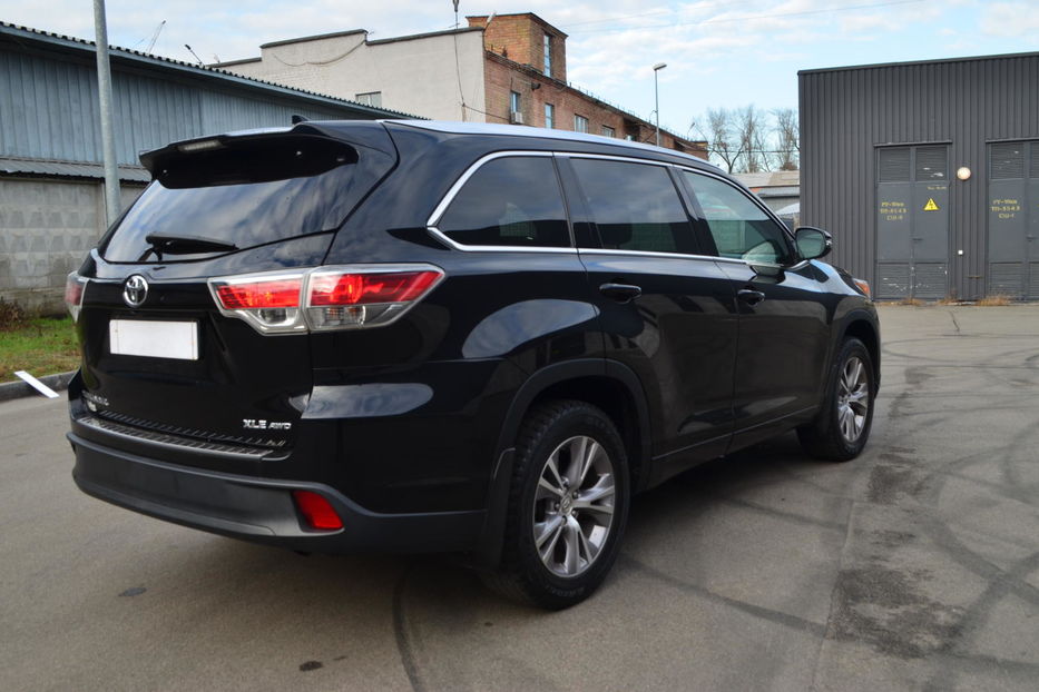 Продам Toyota Highlander 2015 года в Киеве