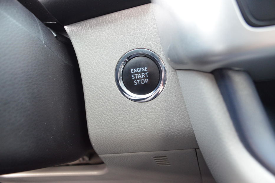 Продам Toyota Highlander 2015 года в Киеве