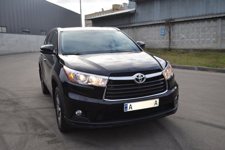 Продам Toyota Highlander 2015 года в Киеве