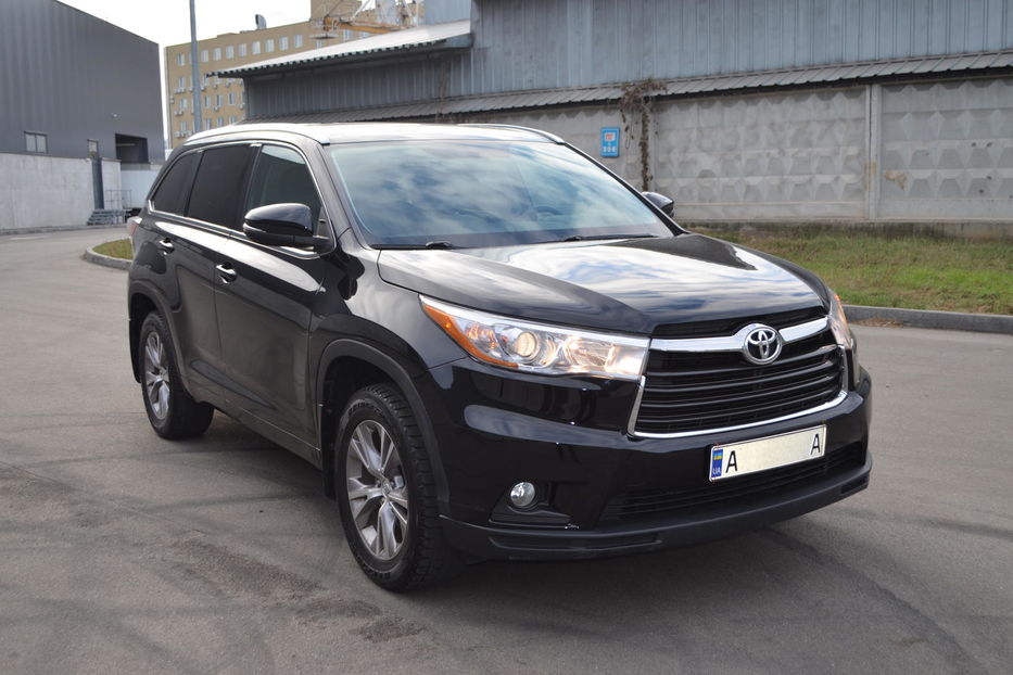 Продам Toyota Highlander 2015 года в Киеве