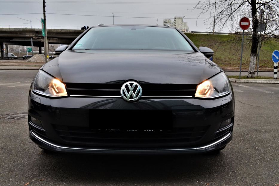 Продам Volkswagen Golf VII LOUNGE 2015 года в Киеве