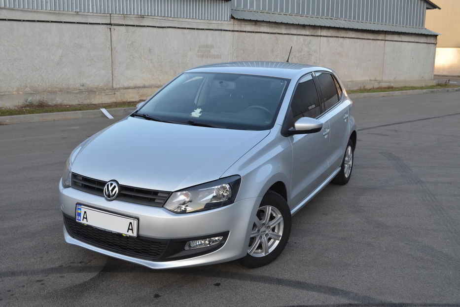 Продам Volkswagen Polo 2013 года в Киеве