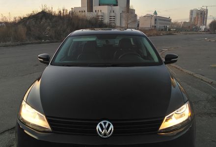 Продам Volkswagen Jetta SE 2012 года в Киеве