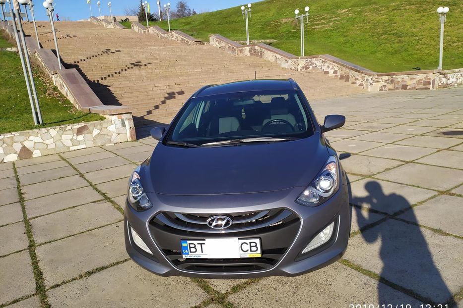 Продам Hyundai i30  2-х зонный климат 2013 года в Херсоне